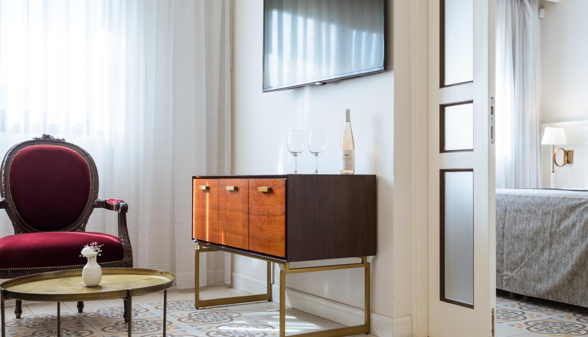 Edmond Luxury Hotel & Spa ロシュ・ピナ エクステリア 写真