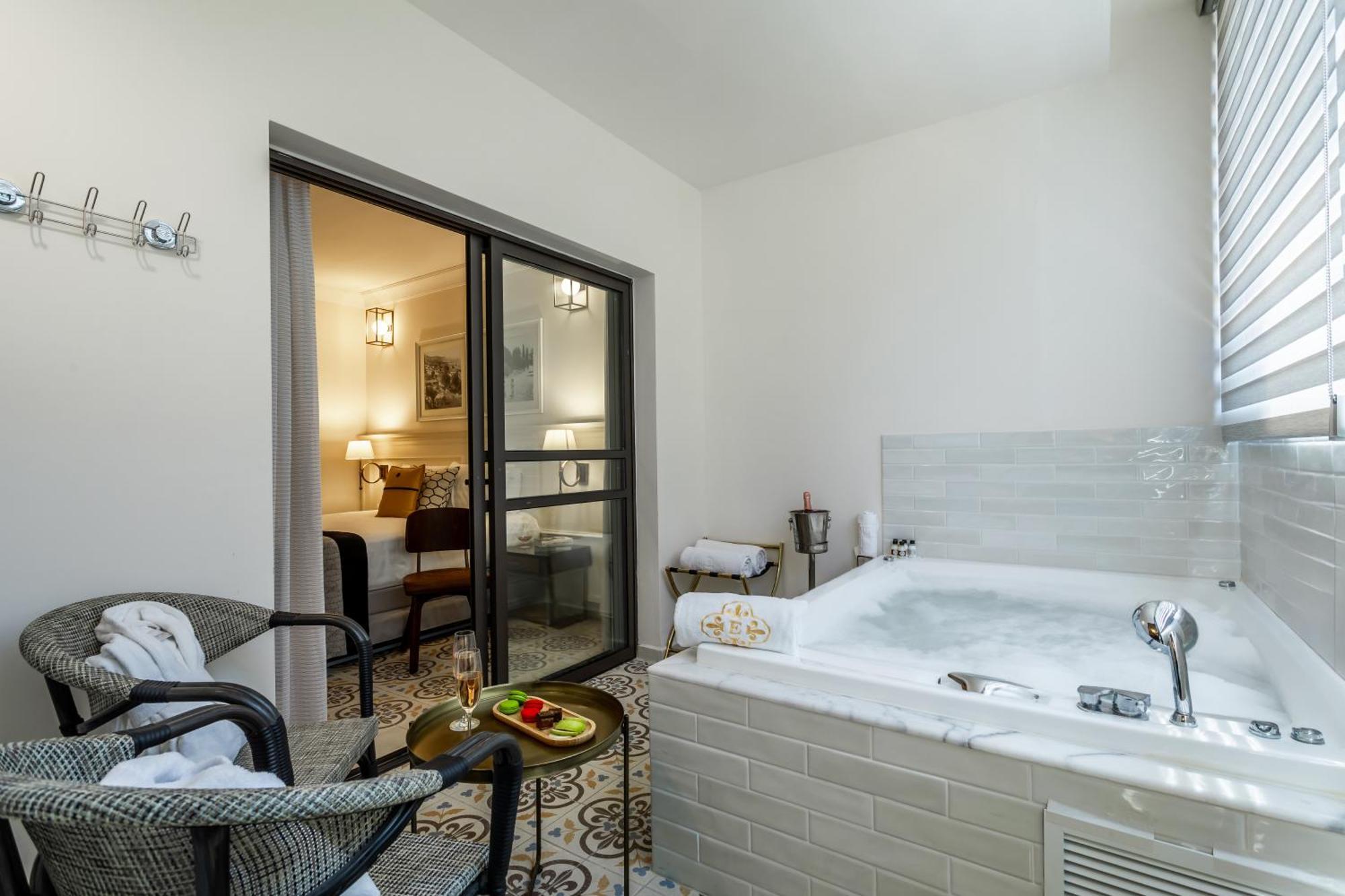 Edmond Luxury Hotel & Spa ロシュ・ピナ エクステリア 写真