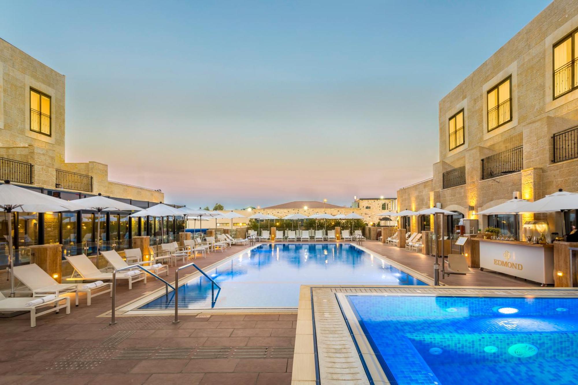 Edmond Luxury Hotel & Spa ロシュ・ピナ エクステリア 写真